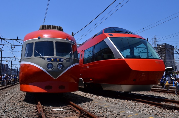 桃雪堂 小田急海老名車両基地 3000形SE車3021×5