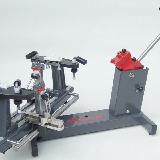 BAD-WEST 使用しているガット張り機